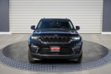 Used 2022 Jeep Grand Cherokee Limited image 2