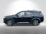 Used 2024 Nissan Pathfinder Platinum w/ Cargo Package image 3