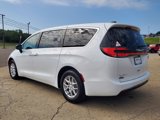 New 2026 Chrysler Pacifica Select image 3