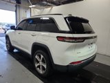 Used 2023 Jeep Grand Cherokee Limited image 3