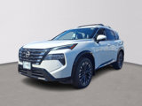New 2025 Nissan Rogue Platinum image 2