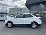 Used 2018 Chevrolet Equinox LT image 2