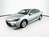 Used 2025 Toyota Camry LE image 3