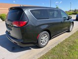 Used 2022 Chrysler Voyager LX image 5