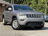 Used 2019 Jeep Grand Cherokee Laredo image 3