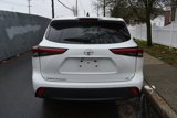 Used 2023 Toyota Highlander LE image 6