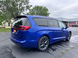 Used 2021 Chrysler Pacifica Touring-L w/ S Appearance Package image 3