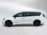 New 2025 Chrysler Pacifica Select image 6