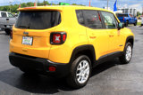 Used 2023 Jeep Renegade Latitude image 4