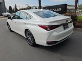 New 2025 Lexus ES 300h w/ Premium Package image 3