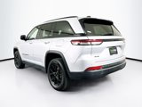 Used 2024 Jeep Grand Cherokee Altitude image 5