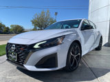 Used 2024 Nissan Altima 2.5 SR image 3