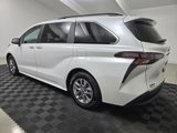 Used 2023 Toyota Sienna XLE image 4