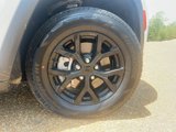 Used 2024 Jeep Grand Cherokee L Laredo image 5