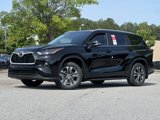 New 2025 Toyota Highlander XLE image 2
