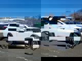 New 2025 Nissan Pathfinder SL w/ SL Premium Package image 2
