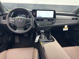 New 2025 Lexus ES 300h w/ Luxury Package image 6
