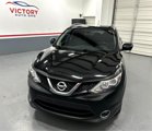 Used 2017 Nissan Rogue Sport SL image 2