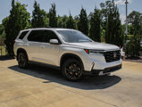 New 2025 Honda Pilot Touring image 2