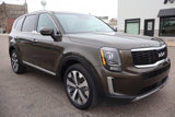 Used 2022 Kia Telluride S image 2