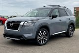 New 2025 Nissan Pathfinder Platinum image 2