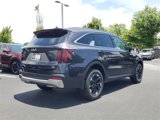 New 2025 Kia Sorento S image 4