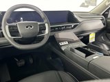 New 2025 INFINITI QX80 Luxe image 2