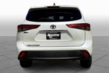 Used 2022 Toyota Highlander L image 4