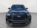 Used 2025 Ford Explorer ST image 2