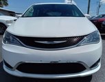 Used 2018 Chrysler Pacifica Touring-L image 3