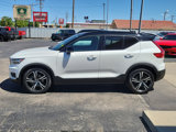 Used 2022 Volvo XC40 T5 R-Design image 6