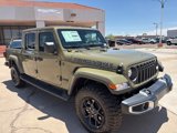 New 2025 Jeep Gladiator Sport image 3