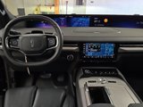 New 2025 Lincoln Navigator Reserve image 2
