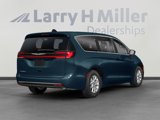 New 2025 Chrysler Pacifica Limited image 2