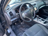 Used 2015 Nissan Altima 2.5 SV w/ Convenience Package image 5