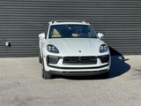 Certified 2025 Porsche Macan image 2