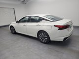 Used 2023 Nissan Altima 2.5 SV image 3