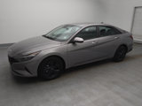 Used 2023 Hyundai Elantra SEL image 2
