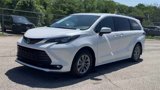 Used 2025 Toyota Sienna XLE image 4