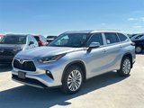 New 2025 Toyota Highlander Platinum image 2