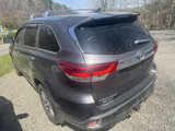 Used 2019 Toyota Highlander XLE image 2