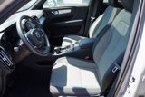 Used 2025 Volvo XC40 B5 Core image 5
