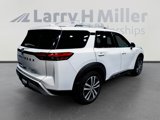 New 2025 Nissan Pathfinder Platinum w/ Cargo Package image 5