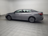 Used 2023 Nissan Altima 2.5 SV image 3