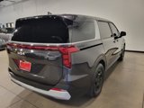 Used 2025 Kia Carnival image 6