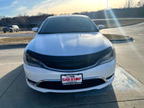 Used 2016 Chrysler 200 Limited w/ Convenience Group image 3