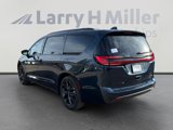 New 2025 Chrysler Pacifica Limited image 3