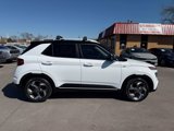 Used 2022 Hyundai Venue Limited image 5