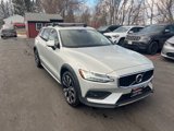 Used 2020 Volvo V60 T5 Cross Country image 5