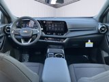 New 2025 Chevrolet Equinox LT image 2